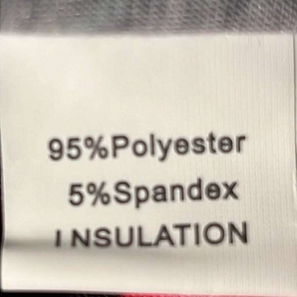 Women’s Top 2X Black Red Floral Short Sleeves - Picture 9 of 13